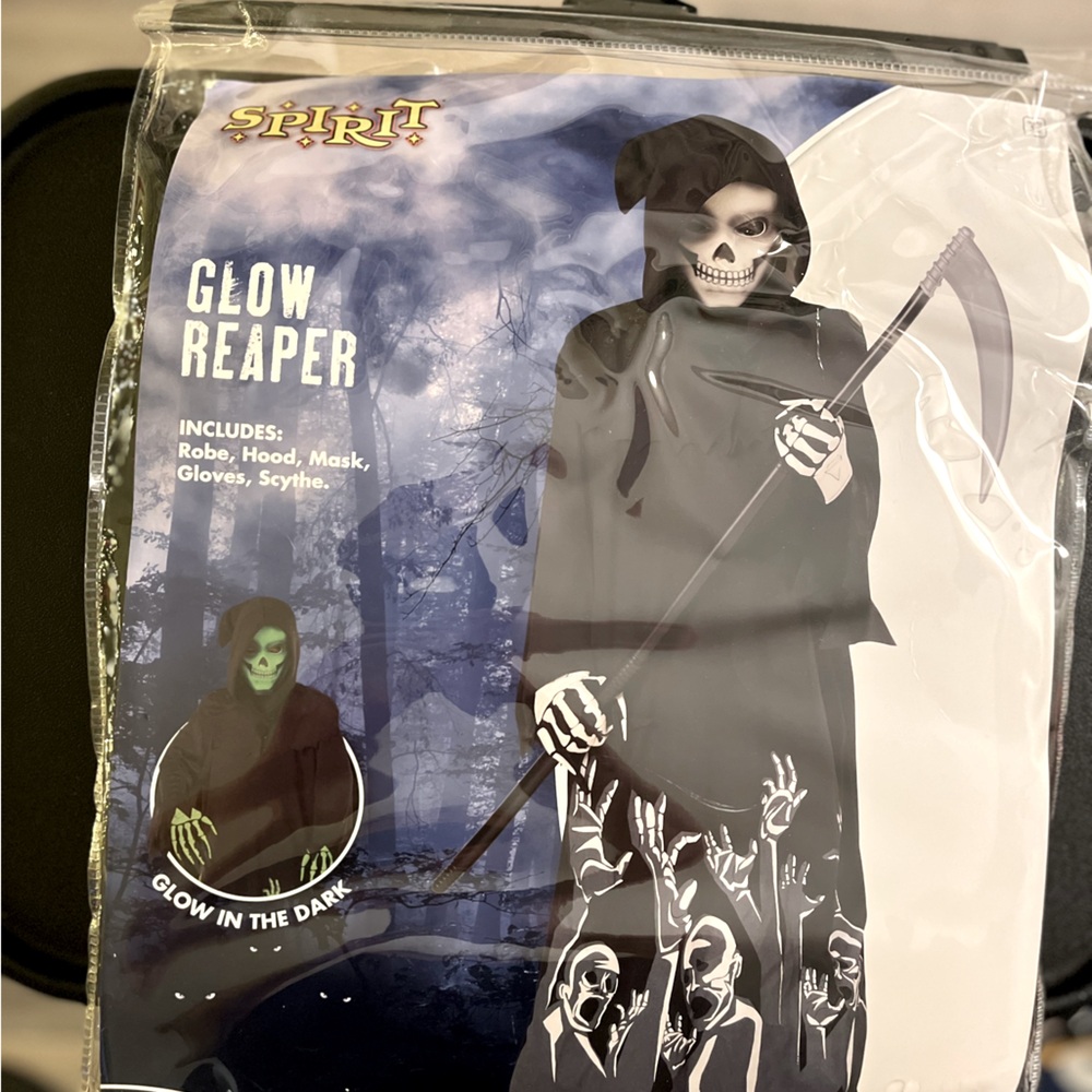 Spirit GLOW  Reaper Kids Costume - Black SIZE LARGE